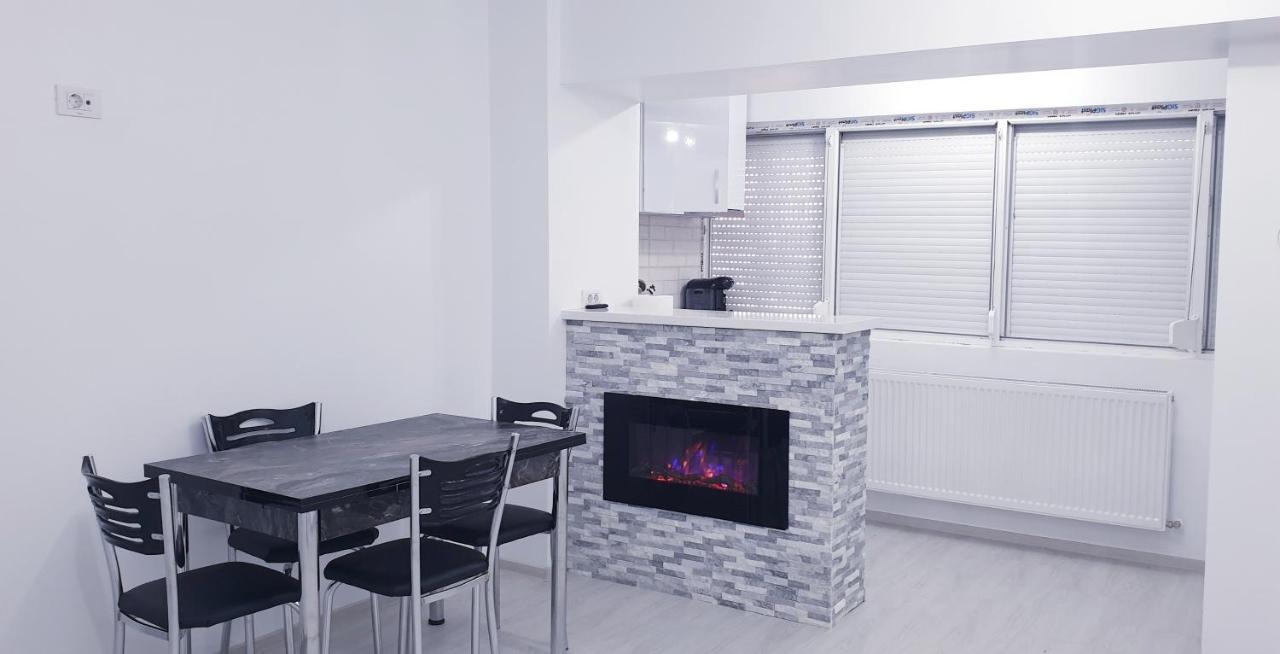 White Apartament, เบรยลา ภายนอก รูปภาพ
